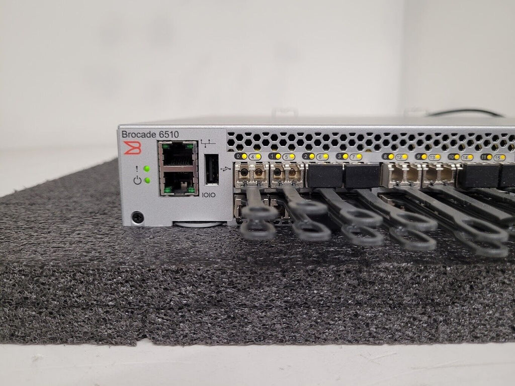 Brocade 6510 24-Port Fiber Switch 6510-24-16G-R 24 ports active w/24 SFP + 2 Pwr