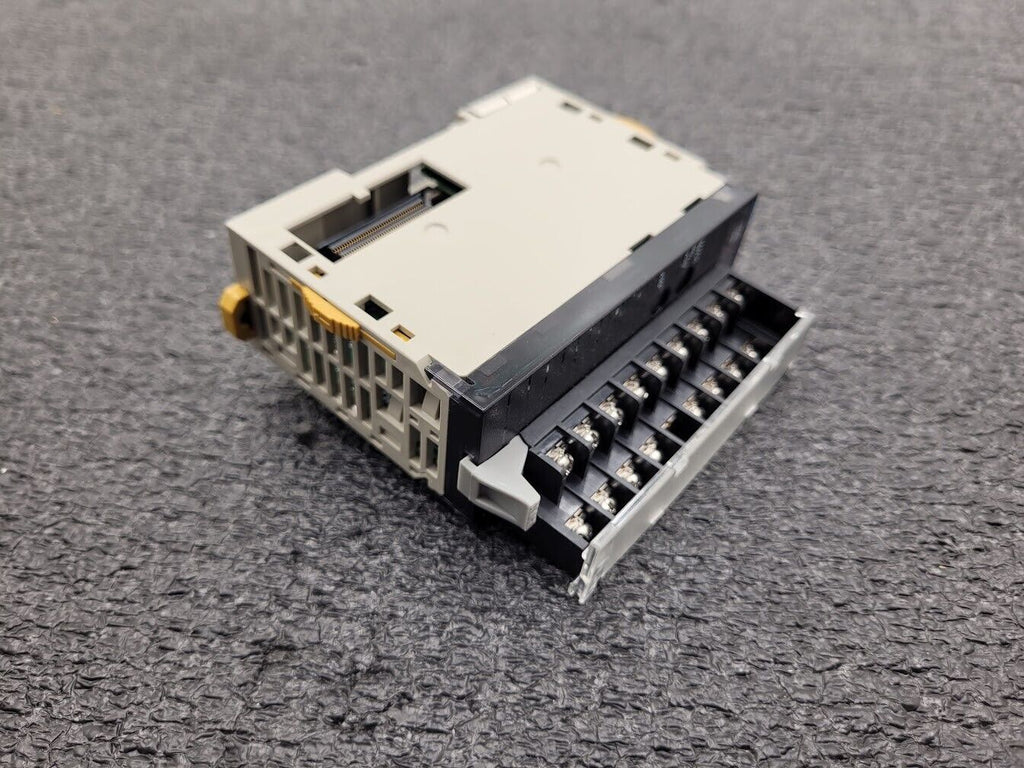 Omron CJ1W-AD042 Analog High-Speed Input Unit 4x Inputs