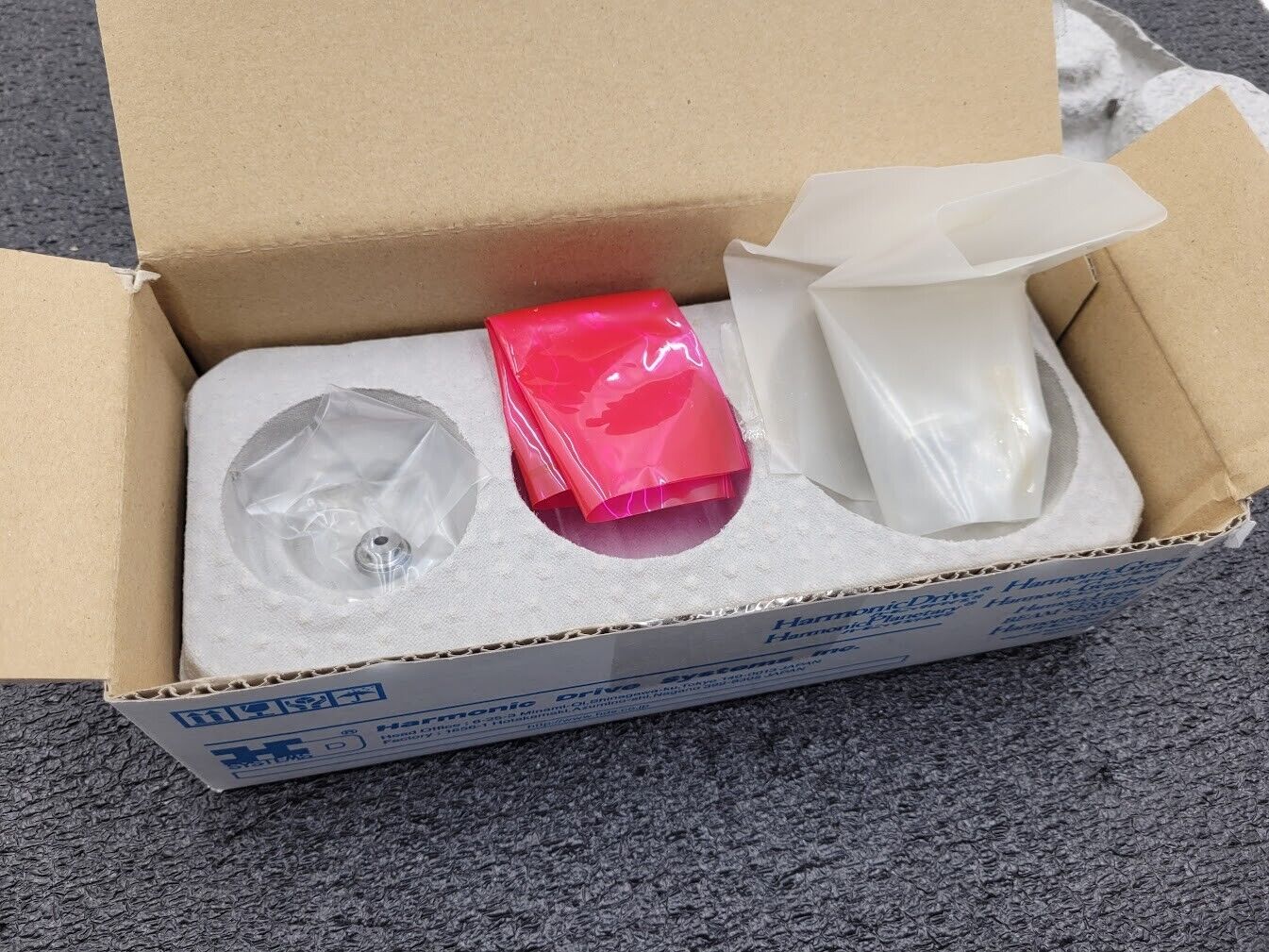 Harmonic Drive Systems CSF-5-30-2XH-F Axis Drive Reducer 1/30 Ratio