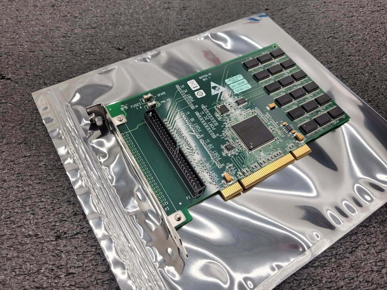 National Instruments PCI-DIO48H 193749C-01 48-channel 64mA high-drive digital IO