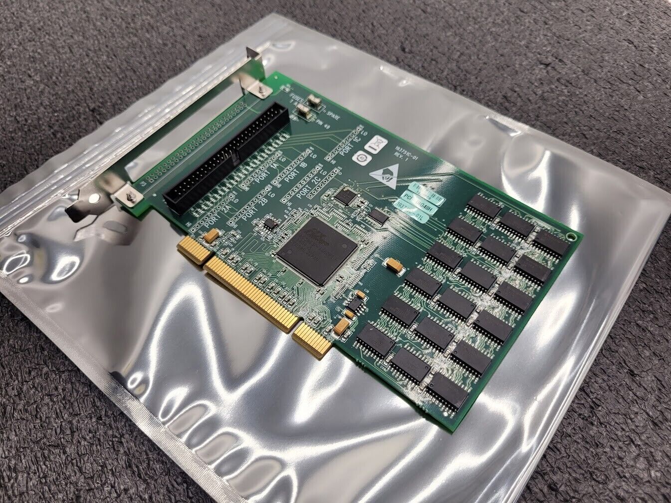 National Instruments PCI-DIO48H 193749C-01 48-channel 64mA high-drive digital IO