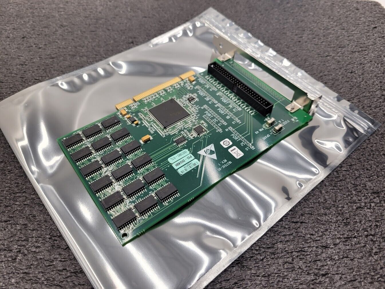 National Instruments PCI-DIO48H 193749C-01 48-channel 64mA high-drive digital IO