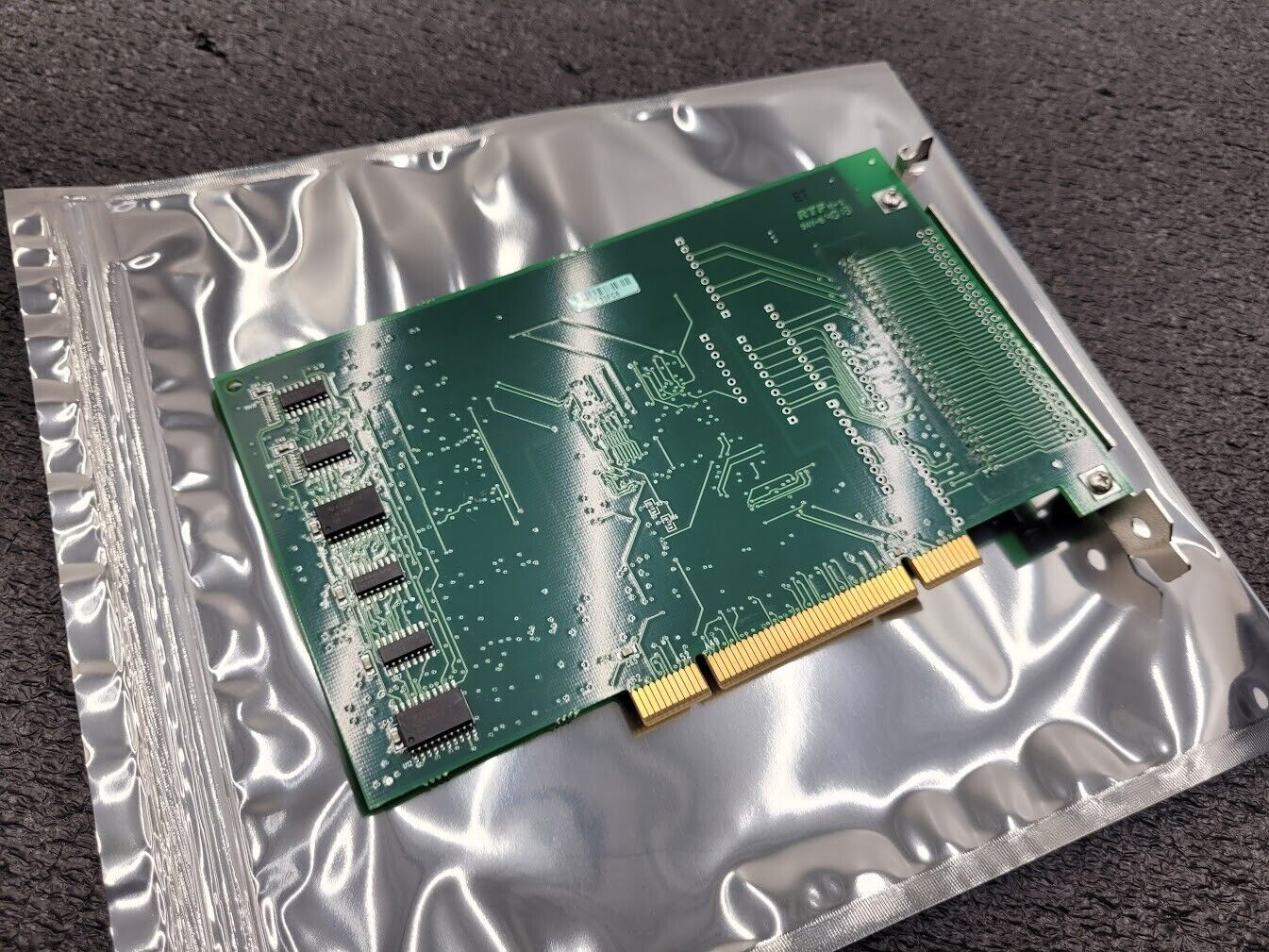 National Instruments PCI-DIO48H 193749C-01 48-channel 64mA high-drive digital IO