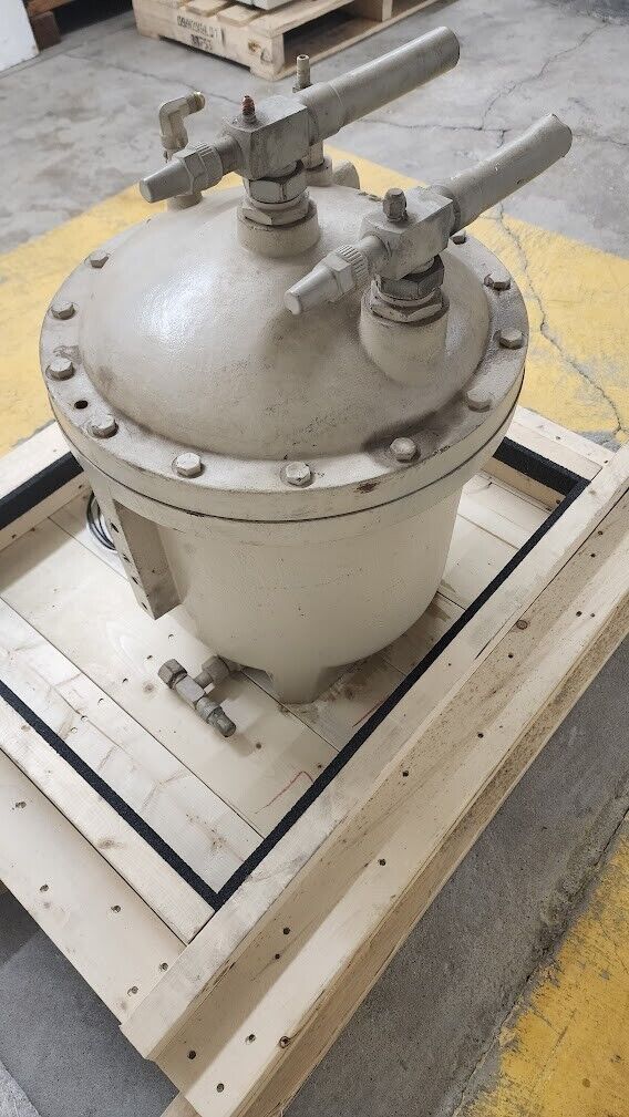 McQuay 350147201 Chiller Oil Sump Assembly 16" 115V 2HP 17.4FLA