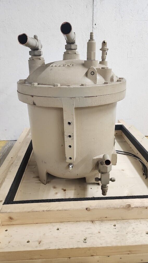 McQuay 350147201 Chiller Oil Sump Assembly 16" 115V 2HP 17.4FLA