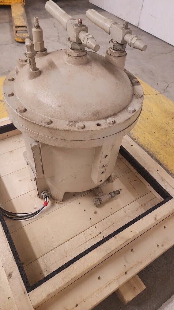 McQuay 350147201 Chiller Oil Sump Assembly 16" 115V 2HP 17.4FLA