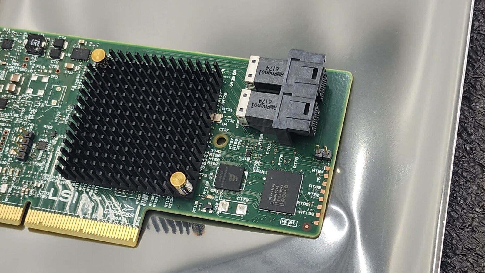 LSI SAS9300-8i  8-Port 12Gb/s SAS PCIe HBA Host Bus Adapter High Profile Bracket