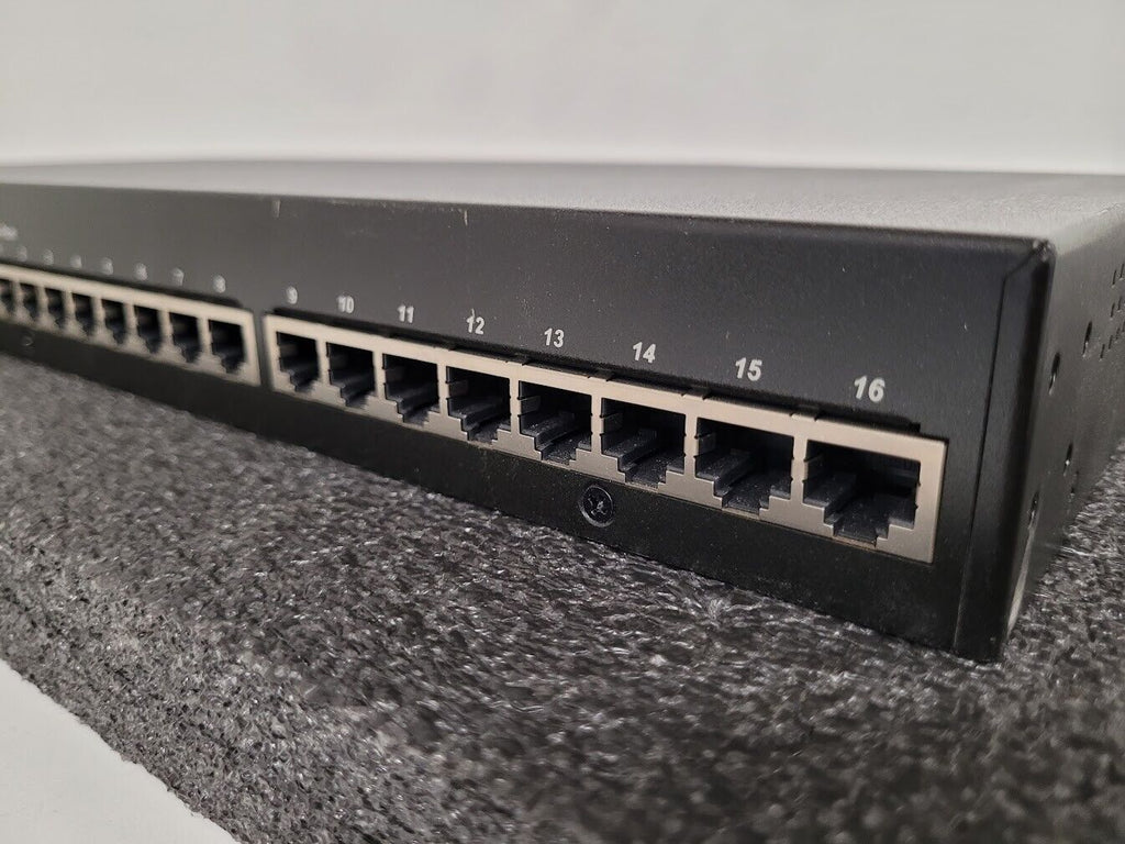 MOXA NPort 6610-16 16 Ports 8-pin RJ45 RS-232 Secure Device Server 100V~240Vac C