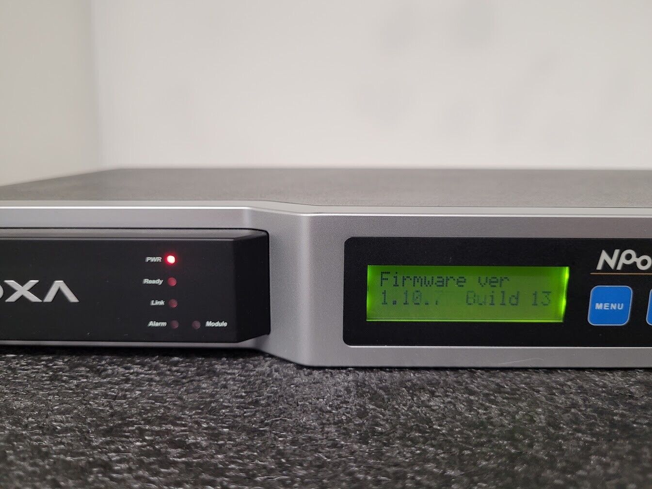 MOXA NPort 6610-16 16 Ports 8-pin RJ45 RS-232 Secure Device Server 100V~240Vac C