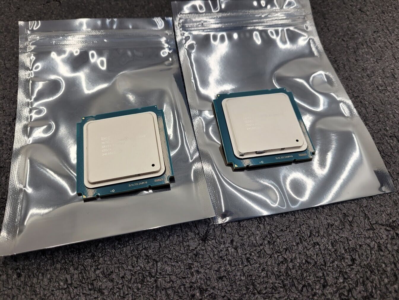 Pair of 2x Intel SR1BA Xeon E5-2695 v2 2.4 GHz LGA 2011 Server CPU