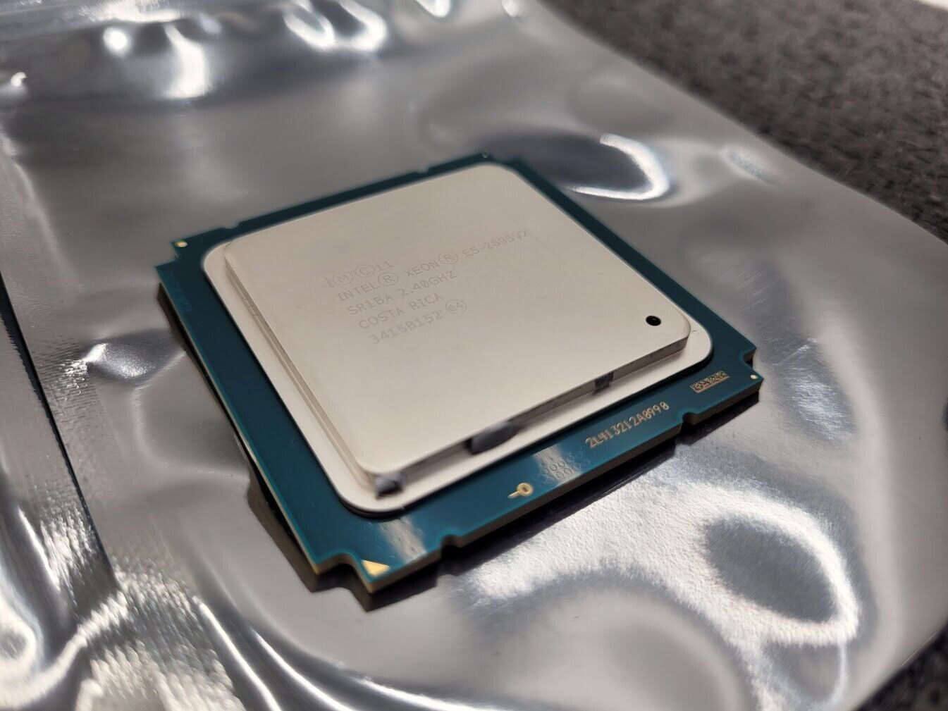 Pair of 2x Intel SR1BA Xeon E5-2695 v2 2.4 GHz LGA 2011 Server CPU