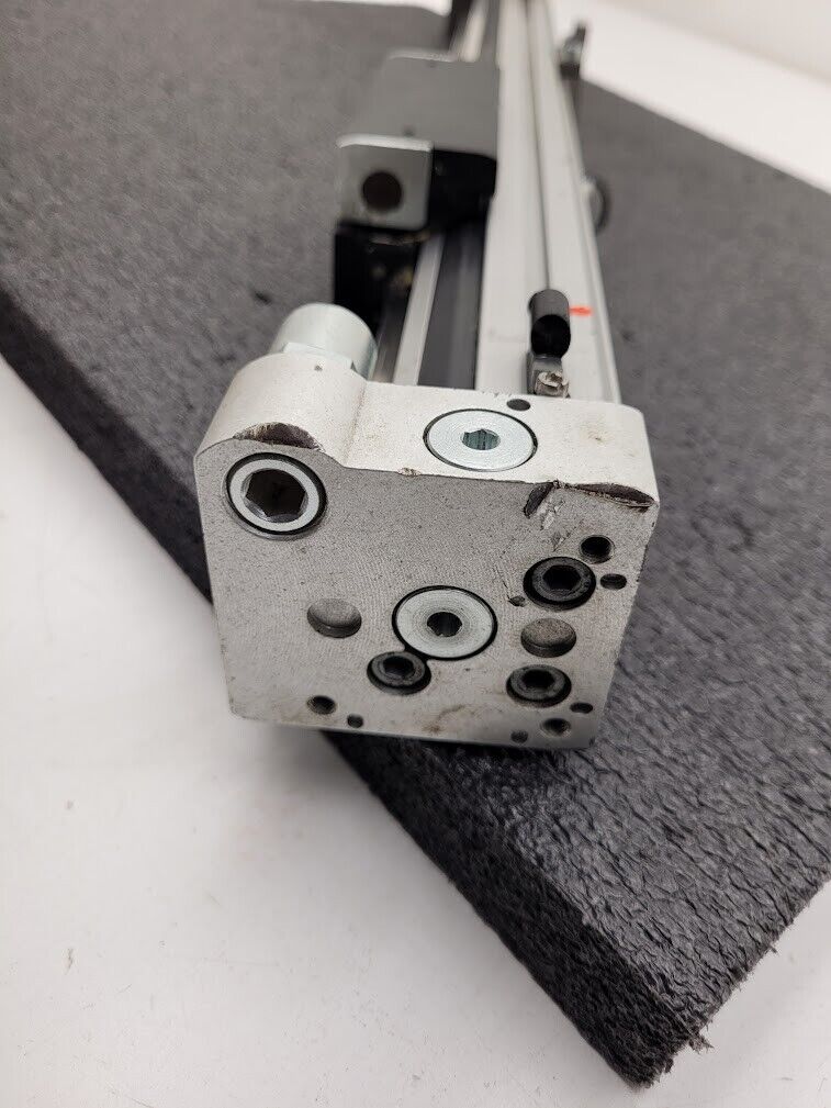 Festo Pneumatic Linear Guide Air Drive Actuator 450mm Travel DGC-25-450 Unit B