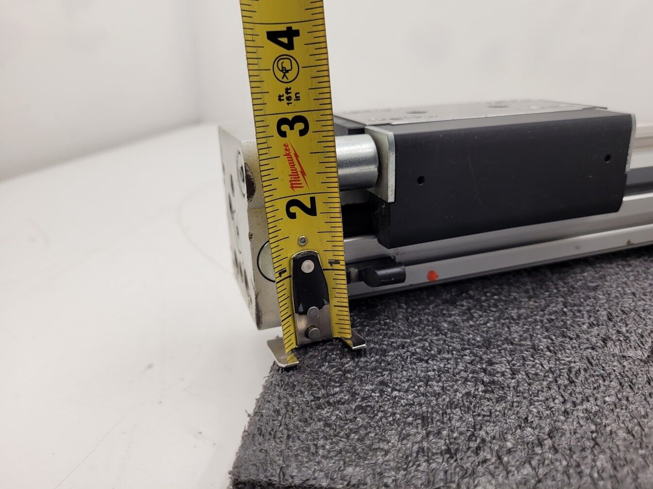 Festo Pneumatic Linear Guide Air Drive Actuator 450mm Travel DGC-25-450 Unit B