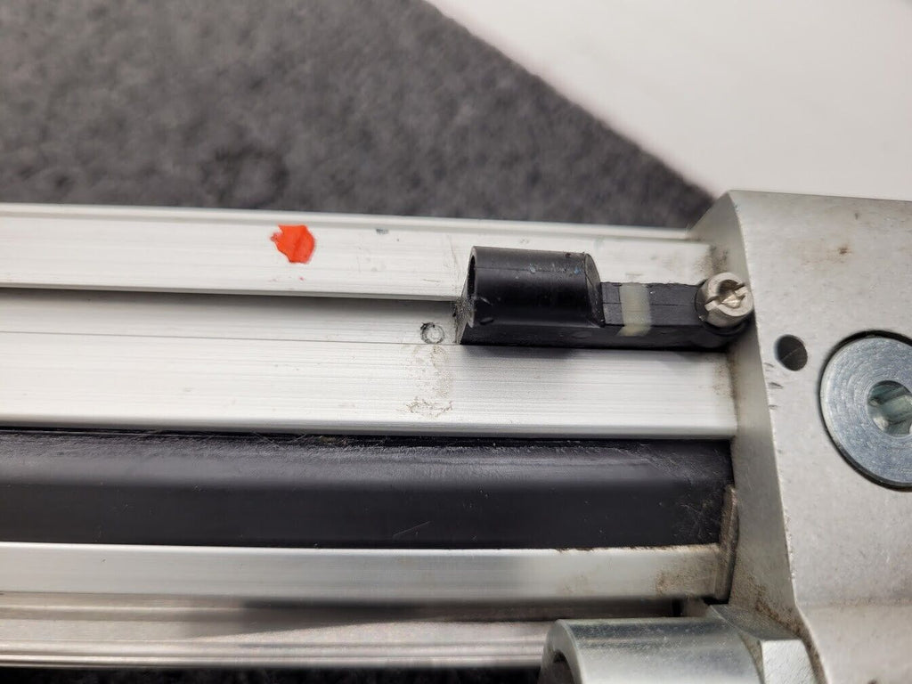 Festo Pneumatic Linear Guide Air Drive Actuator 450mm Travel DGC-25-450 Unit B