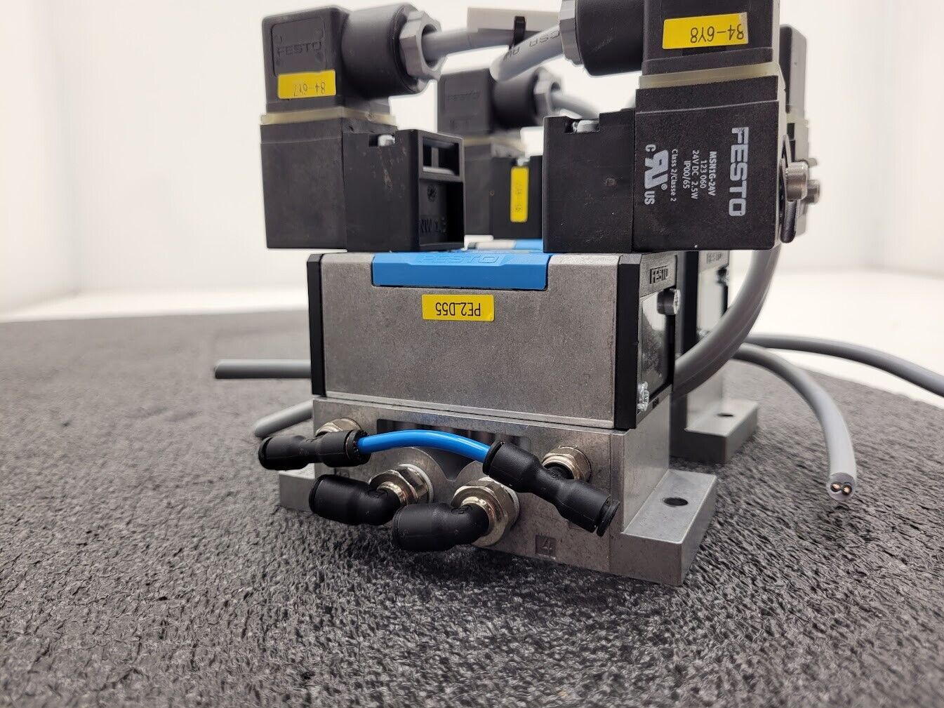 2x Festo Dual Pneumatic Valve Block JMN1DH-5/2- D-1-S-C 159717 -13-230 psi INPUT