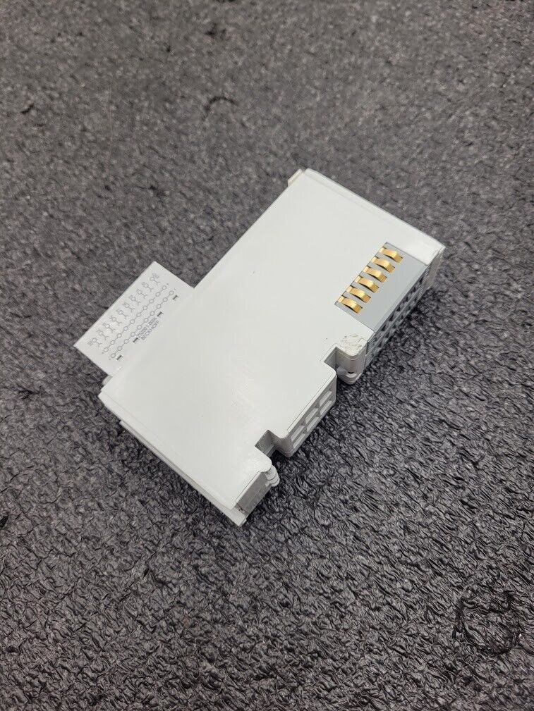 BECKHOFF KM2002 16x Channel Digital Output Module + ZS2001-0004 24VDC 0.5A