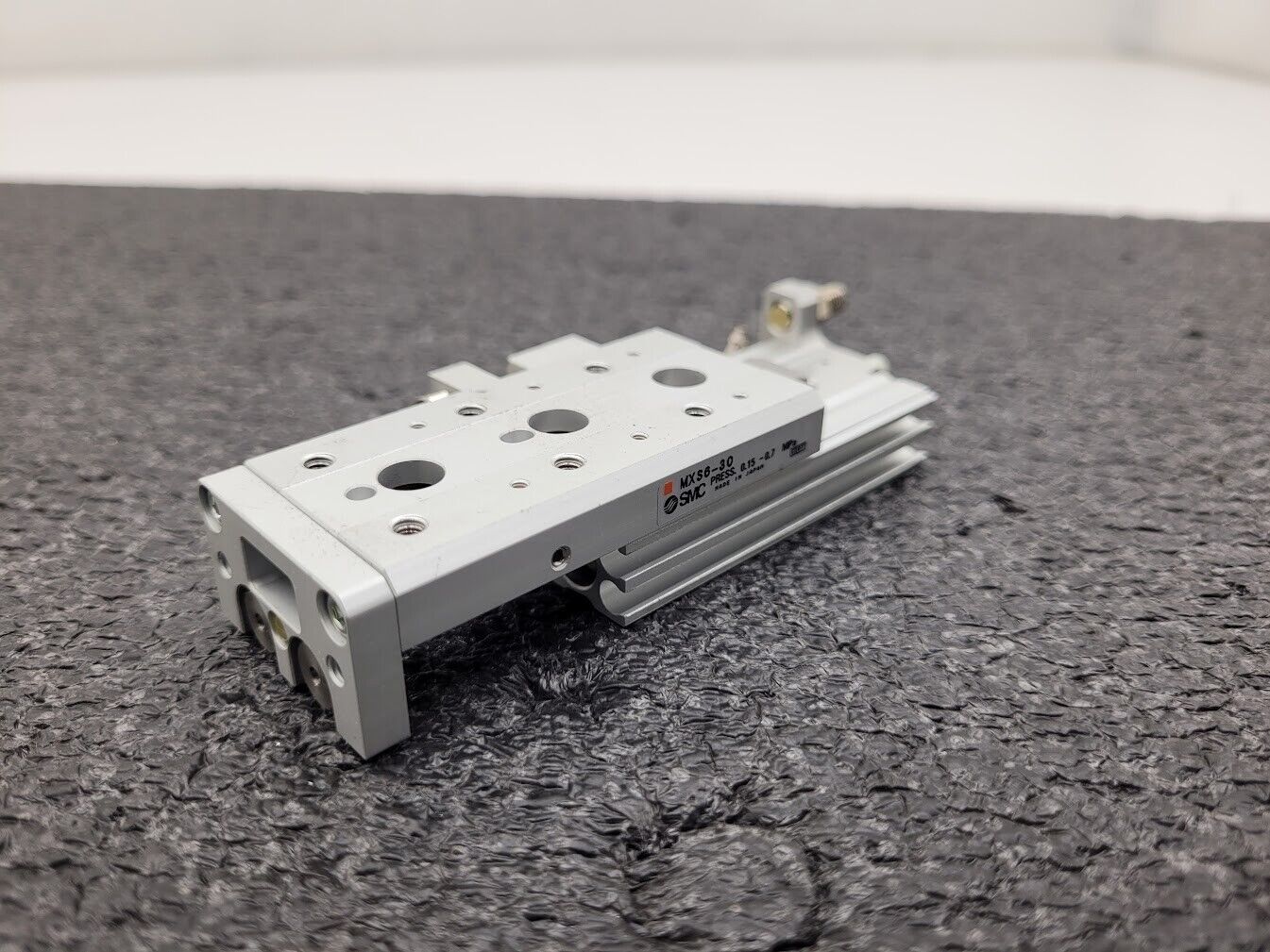 SMC MXS6-30A Pneumatic Cylinder Linear Air Slide Table Actuator w/ Stops