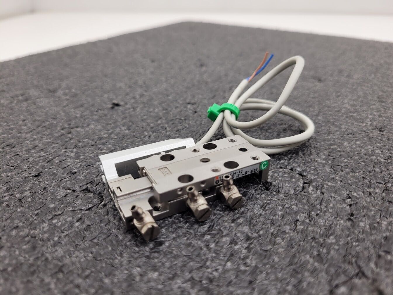 SMC 11-MXJ4-10 Slide Table Clean Room MXS/MXJ Guided Cylinder w/ D-M9N Sensor