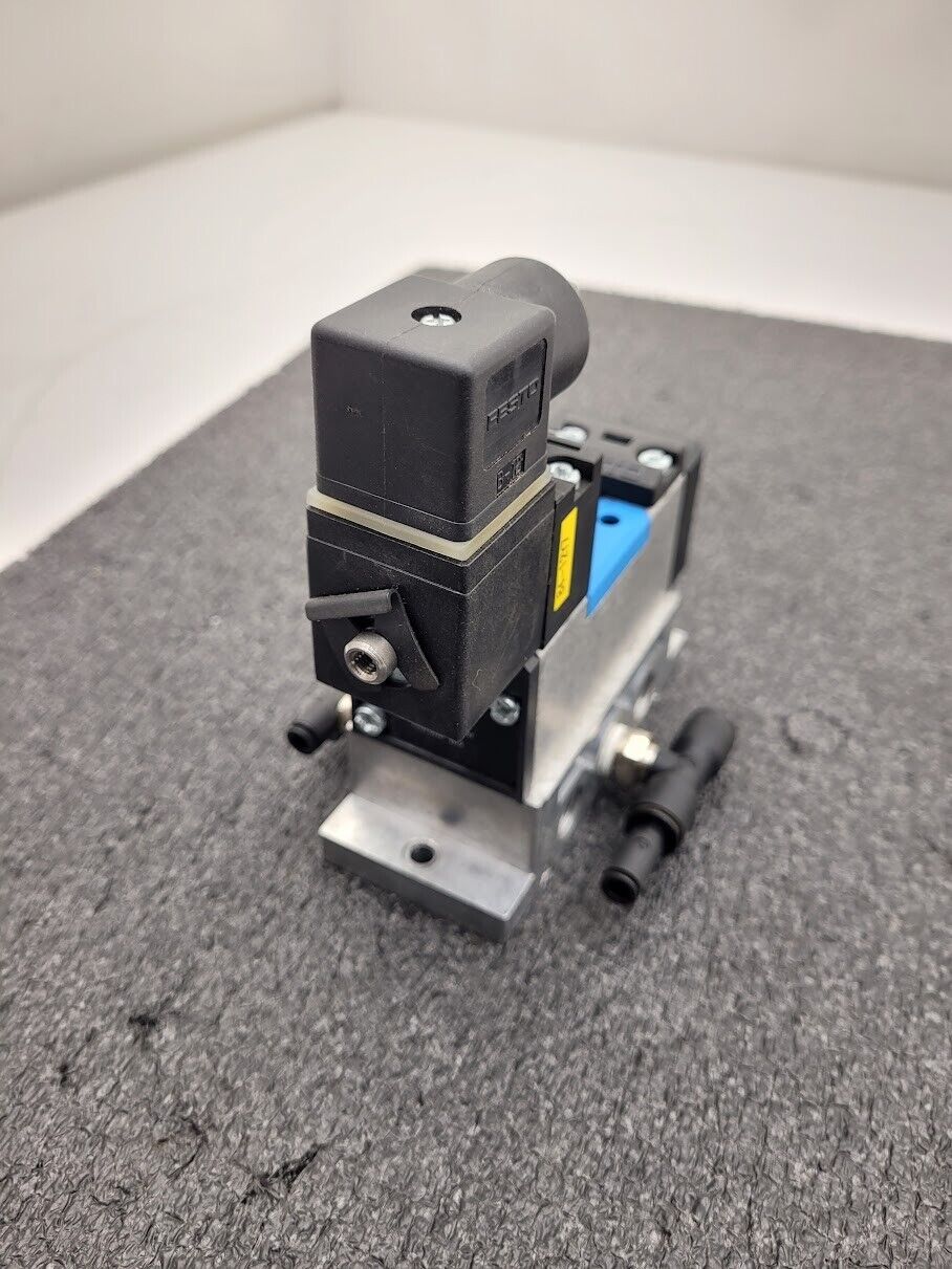 Festo Pneumatic Valve Block MN1H-5/2-D-1-FR-S-C -13 to 240 psi INPUT 159716