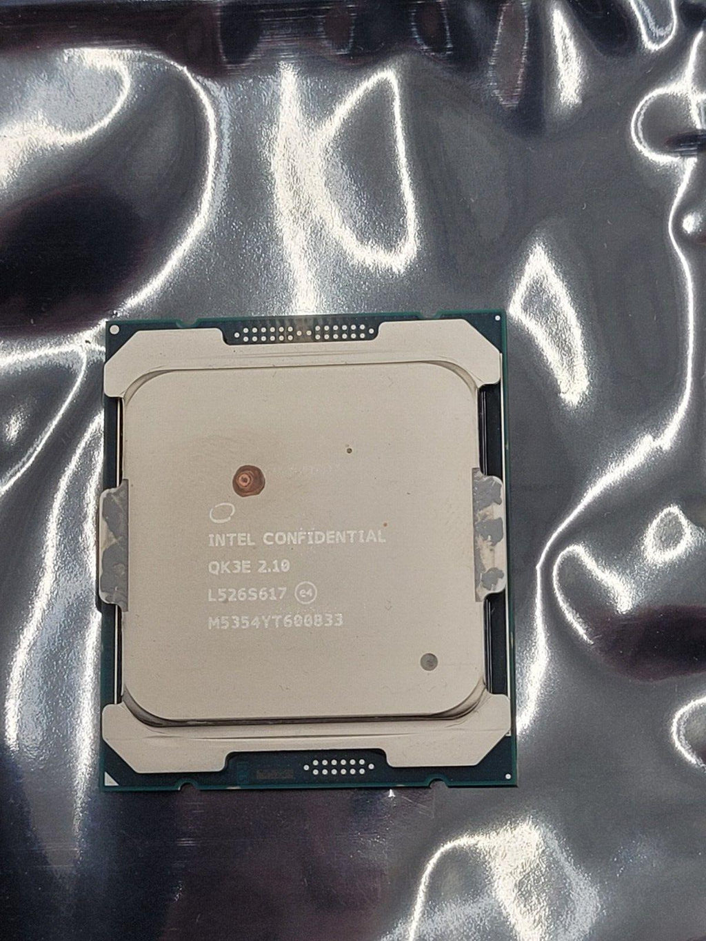 Lot of 2x QK3E Intel Xeon Confidential E5-2695V4 QS 18C 2.1GHz LGA2011-3 CPU