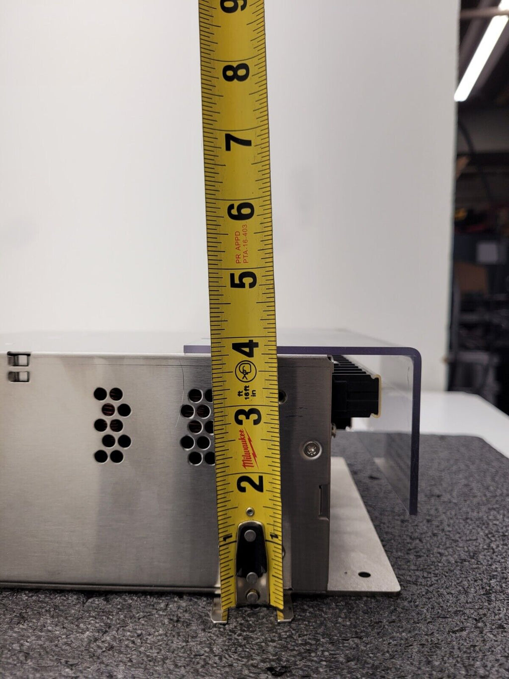 Cosel PAA600F-24 100-240VAC 8.2A Input 24VDC 27A 600W Output