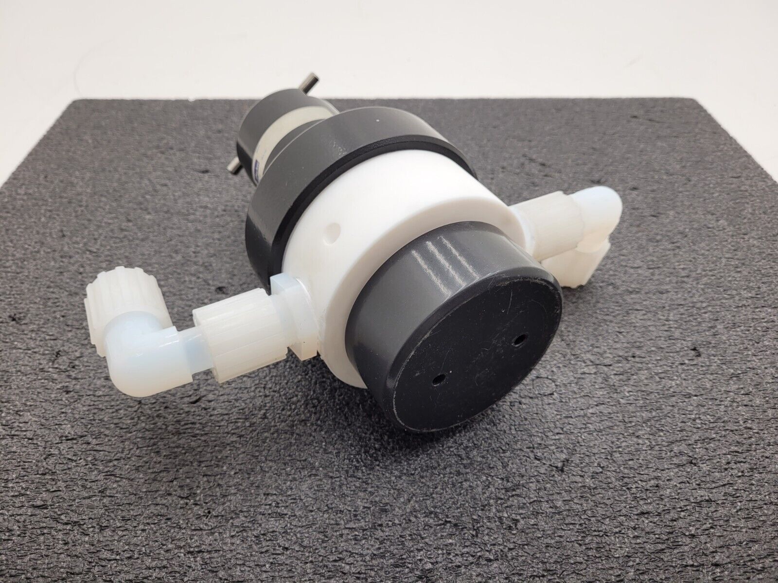 Parker High Purity Fluid Regulator PR-3-42116-2