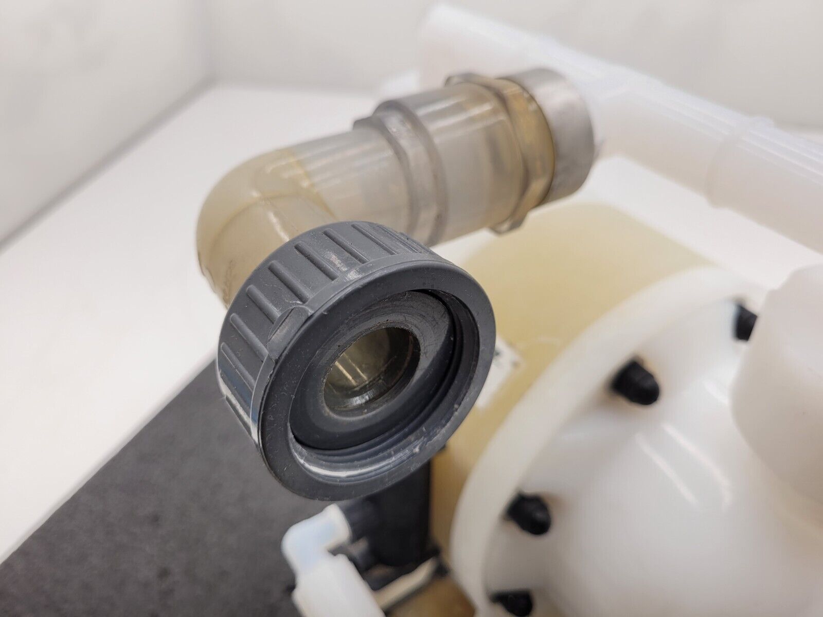 ASTI PFD3-322AI High Purity Controlled Flow Teflon Diaphragm Pump