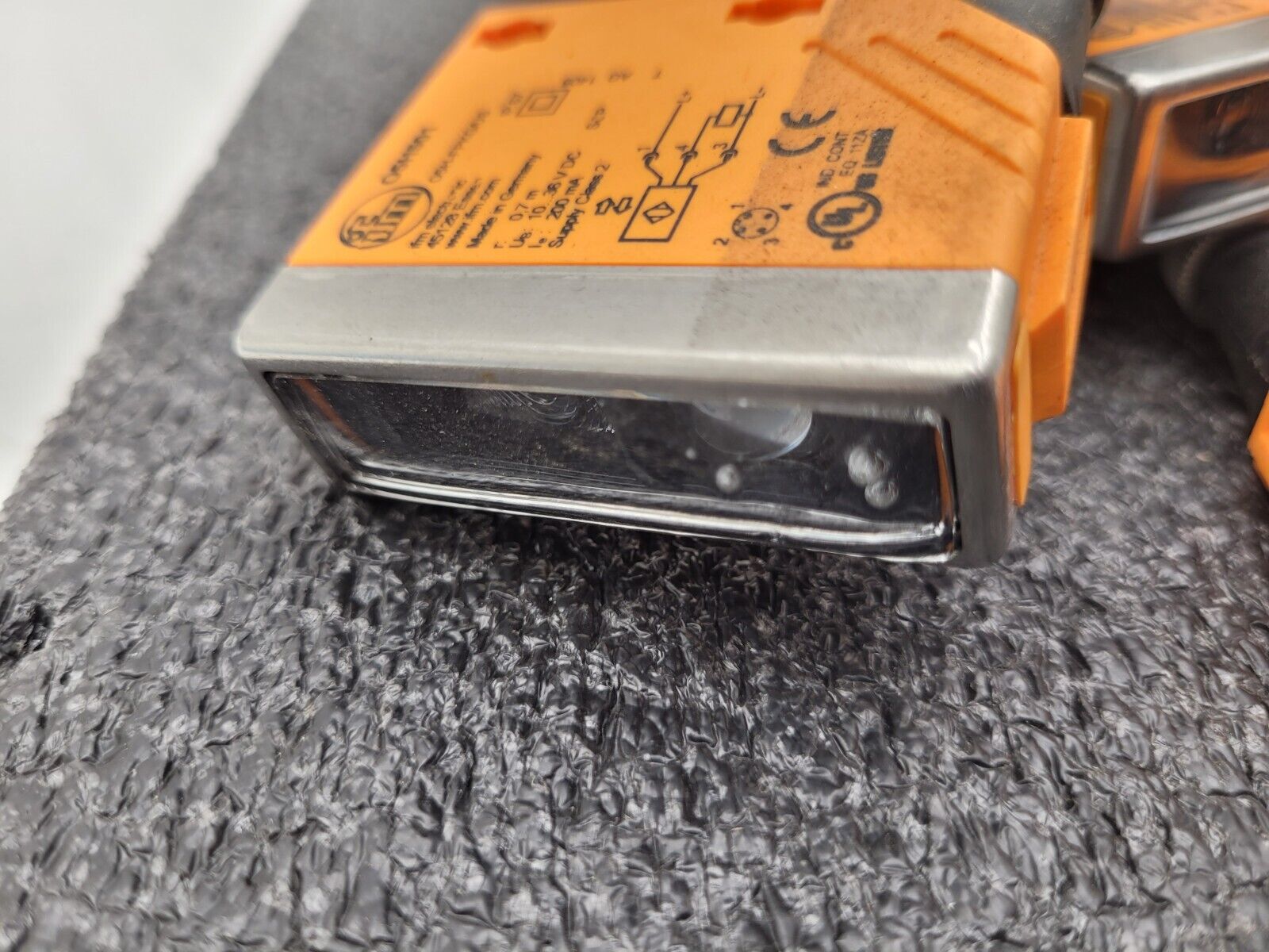 Lot of 9x IFM Diffuse Reflection Sensor O5H501 05H-FPKG/US 10-36VDC 0.7m Range