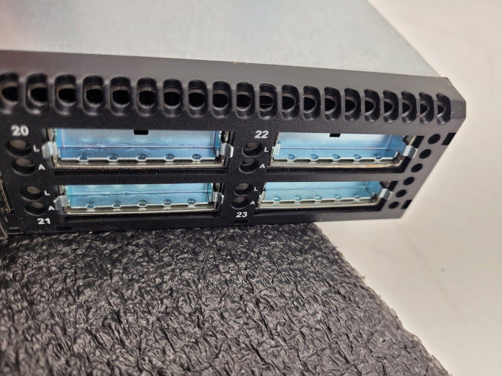 QLogic SANbox 5800 5802 SB5802V-20A8 Switch 8GB Fibre Channel FC SFP