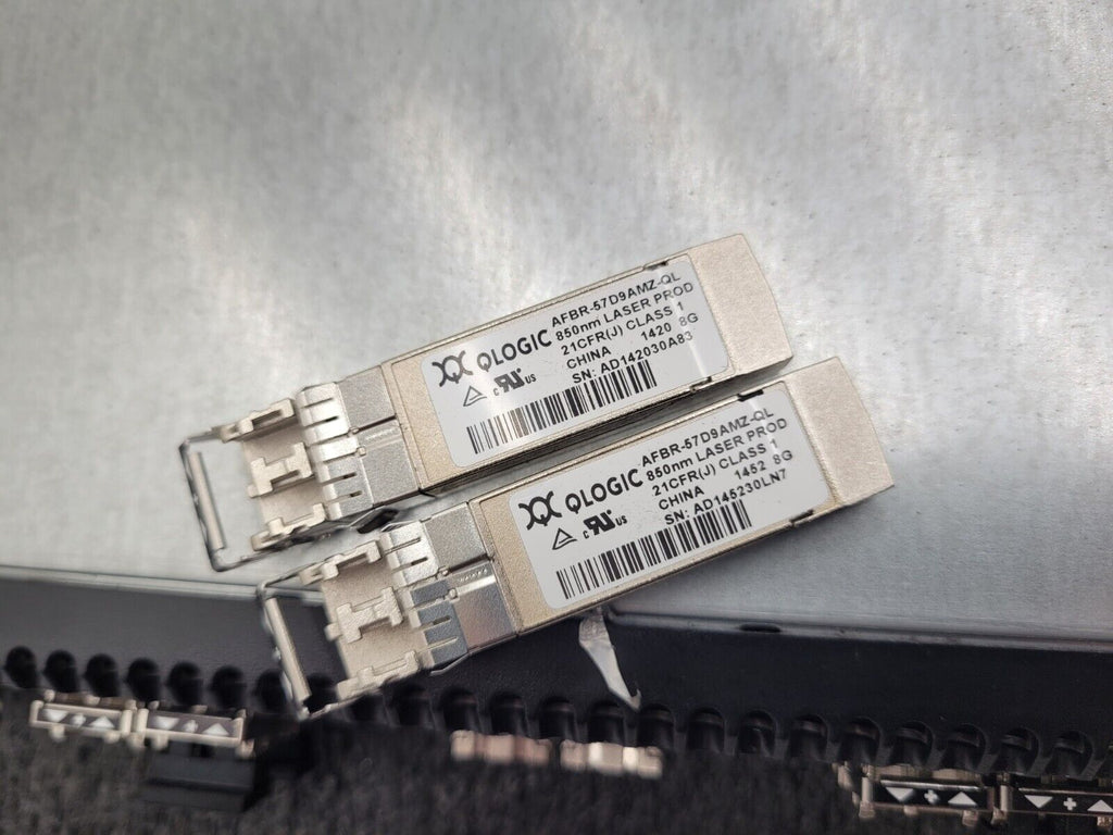 QLogic SANbox 5800 5802 SB5802V-20A8 Switch 8GB Fibre Channel FC SFP