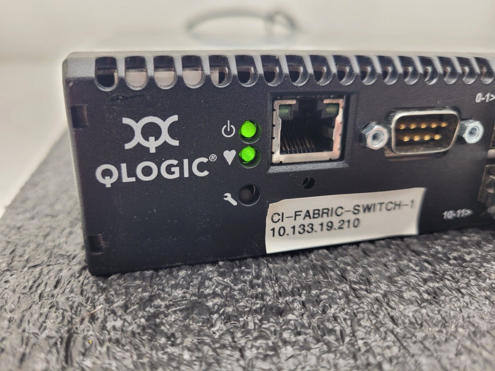 QLogic SANbox 5800 5802 SB5802V-20A8 Switch 8GB Fibre Channel FC SFP