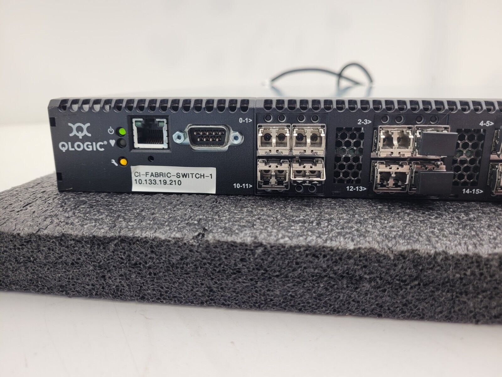 QLogic SANbox 5800 5802 SB5802V-20A8 Switch 8GB Fibre Channel FC SFP