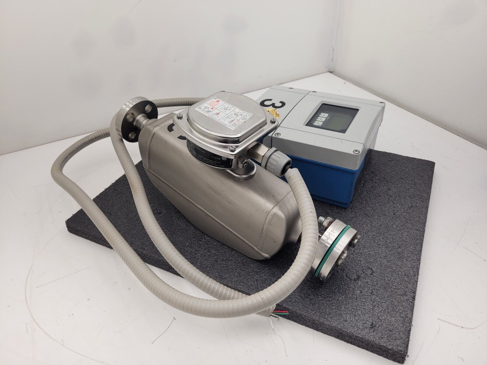 Endress+Hauser PROMASS S Mass Flowmeter 83S15-1DL7/0 Flow Controller +XMTR B