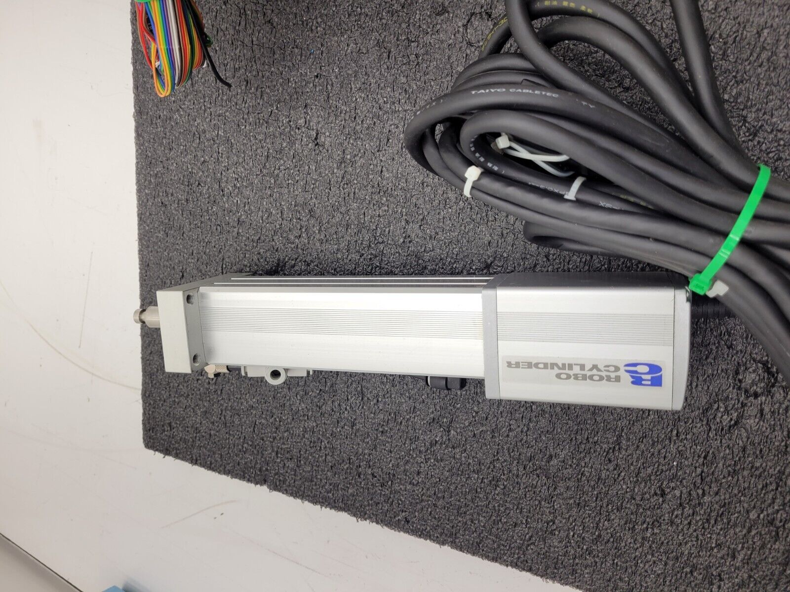 IAI Robo Cylinder RC-RSW-H-100-S-SP Linear Actuator 100mm Stroke 24V RCA-S-RSW B