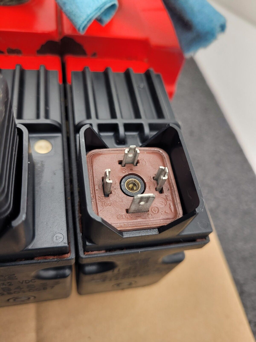 Norcan Proportional 5x Valve Block with Solenoid Controls Manual Lever Override