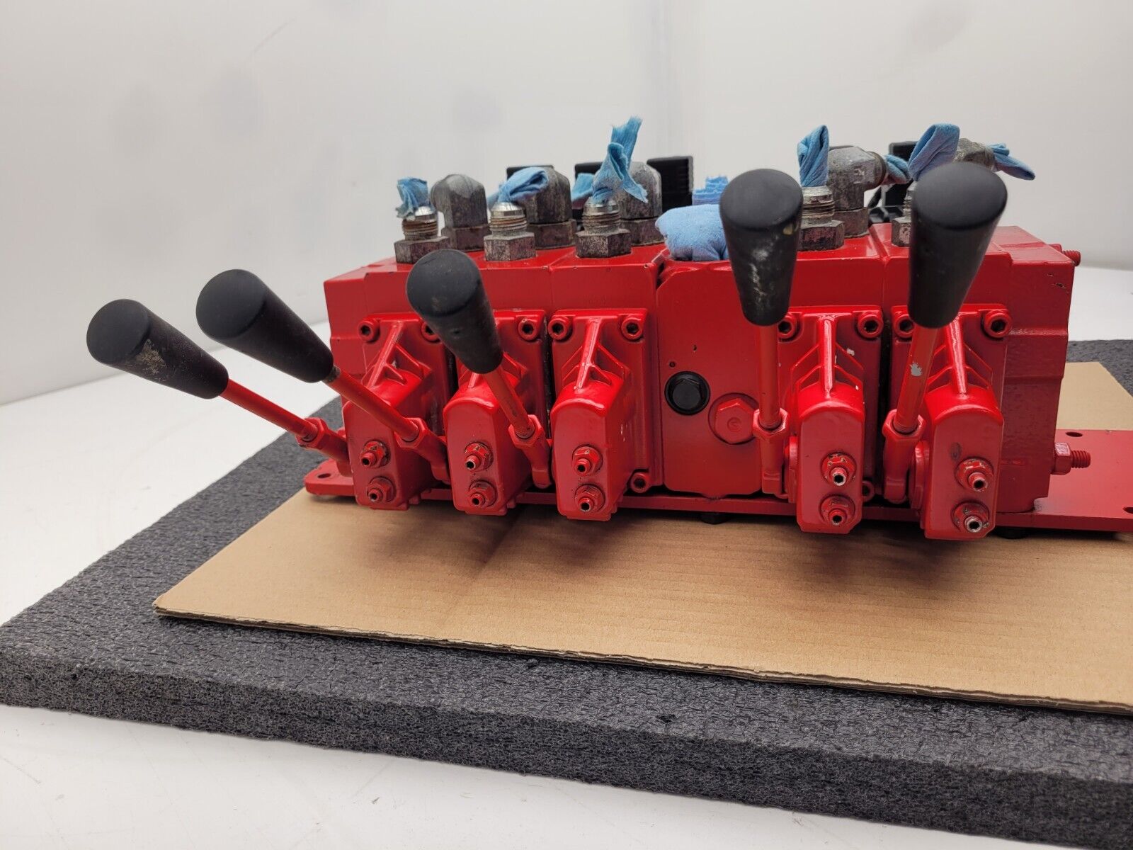 Norcan Proportional 5x Valve Block with Solenoid Controls Manual Lever Override