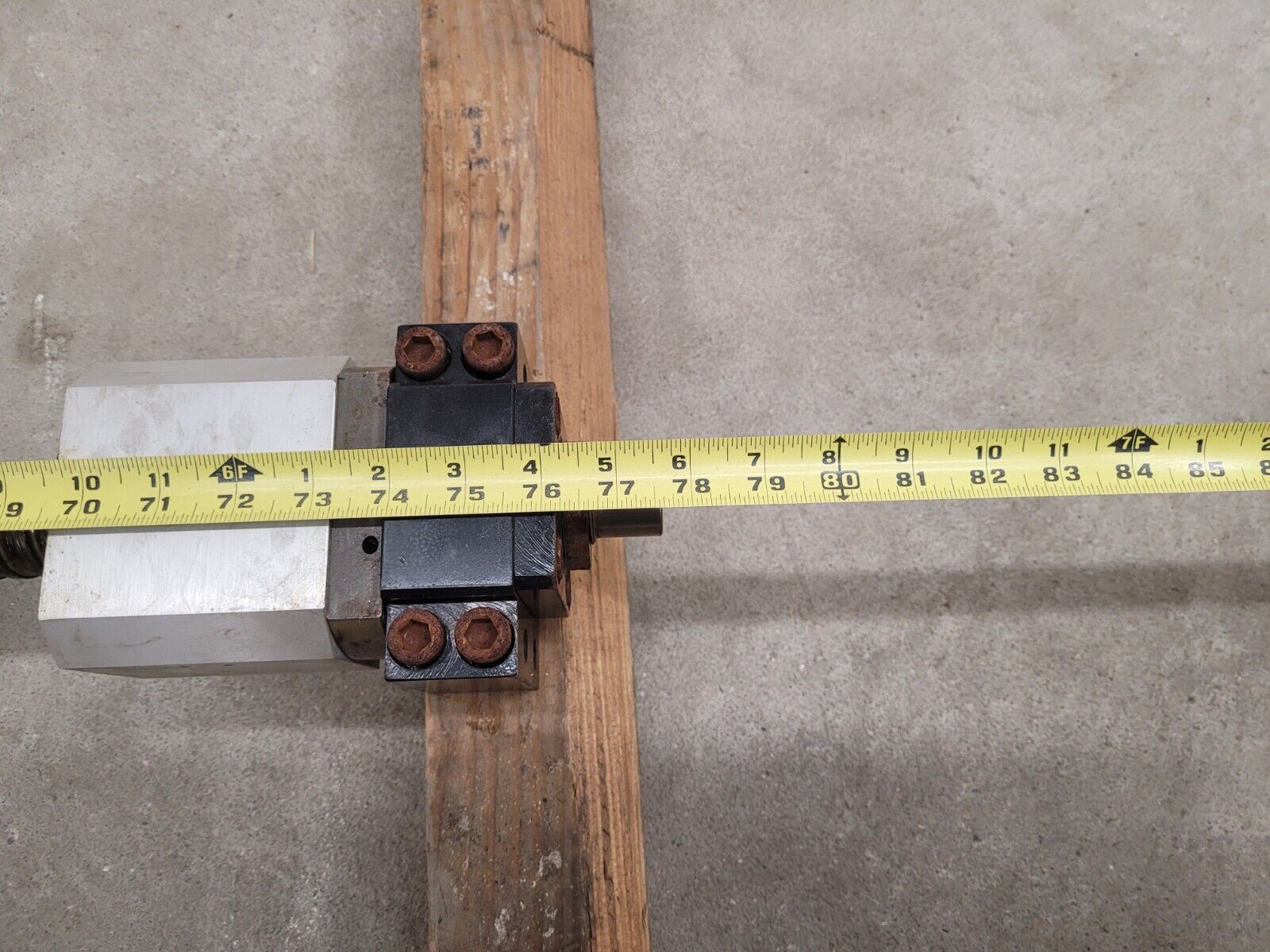 Hiwin S097157-1 001 40mm D 12mm Lead 1700mm Travel Recirculating Ball Screw