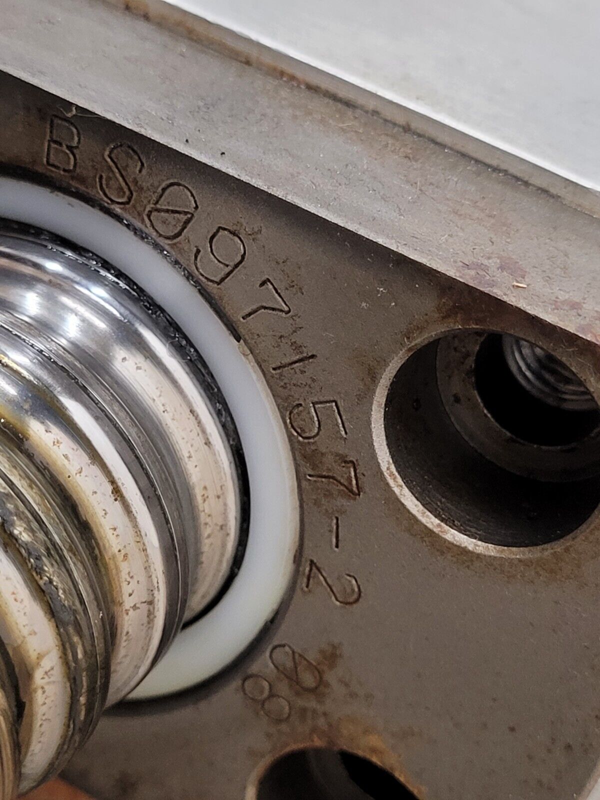 Hiwin S097157-1 001 40mm D 12mm Lead 1700mm Travel Recirculating Ball Screw