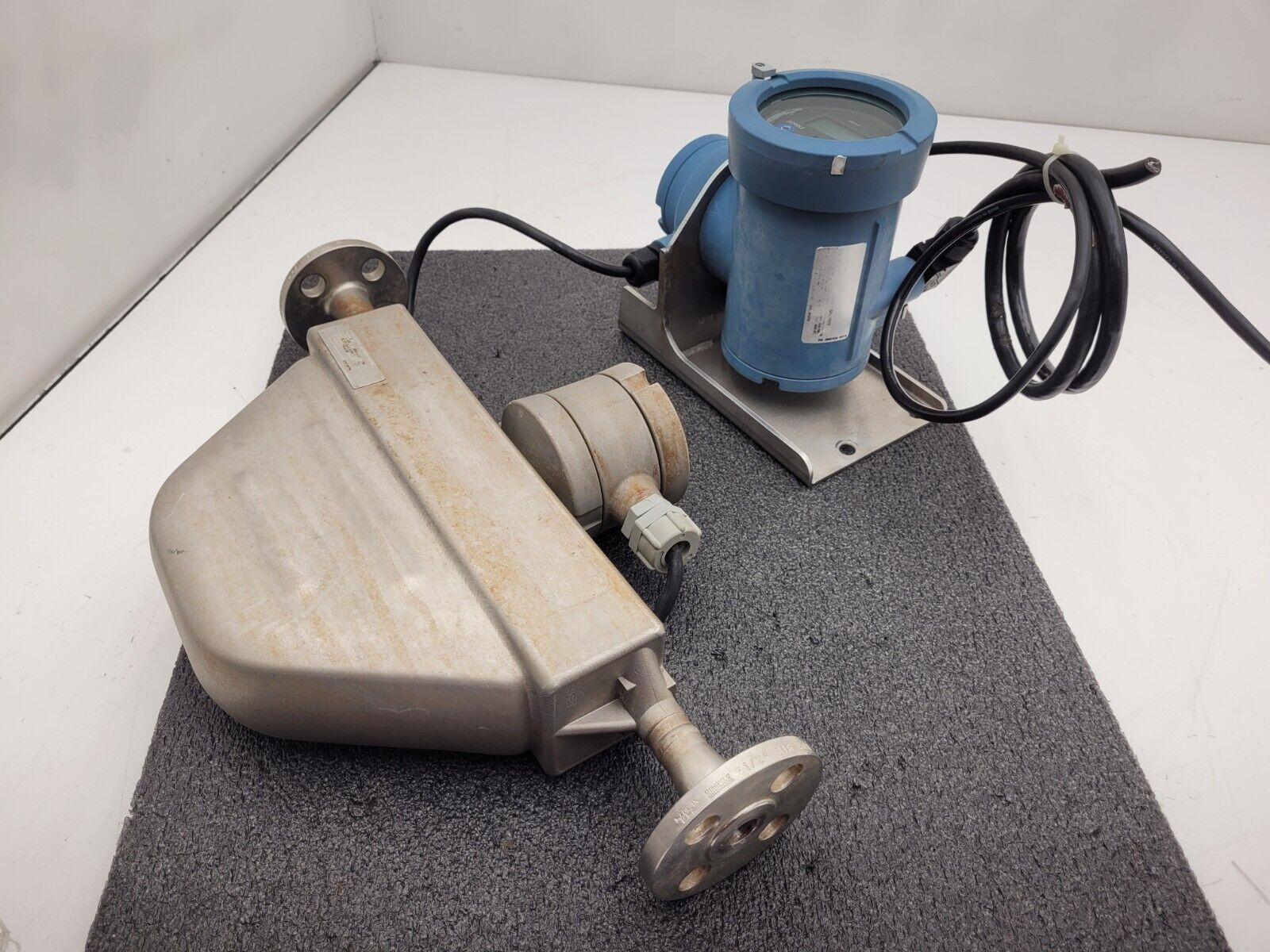 Micro Motion Mass Flow Coriolis Meter Sensor RO50S113NABAEZZZZ Transmitter 1/2"