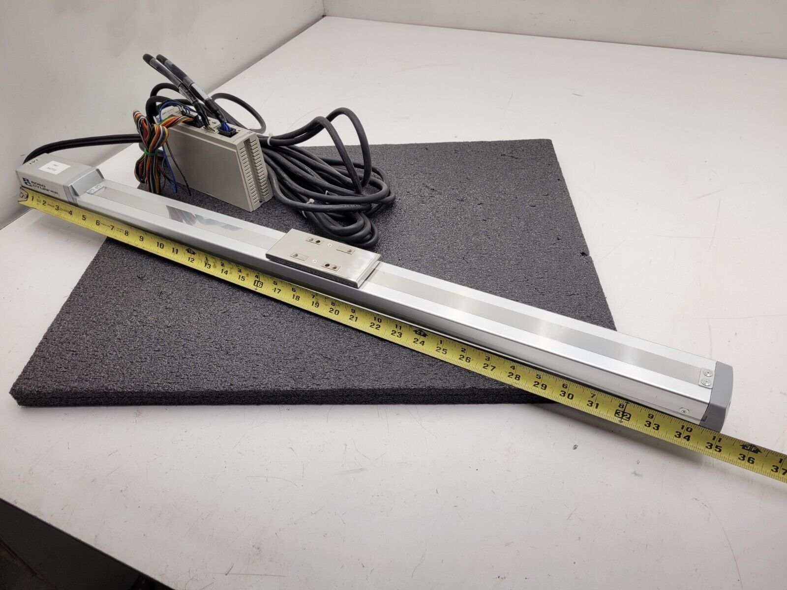 IAI Linear Actuator RC-S6-H-600-G1-M1-M-SP and Drive RCA-S-SSR 600mm Travel