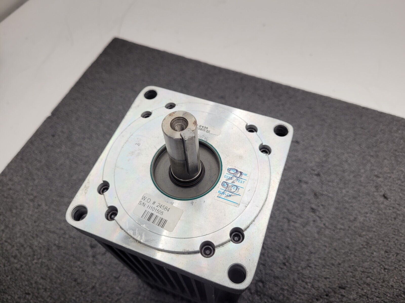 Allen Bradley Elwood Rockwell Servo Motor 999-001-0130 H-4030-P-H00AA-AA Unit A