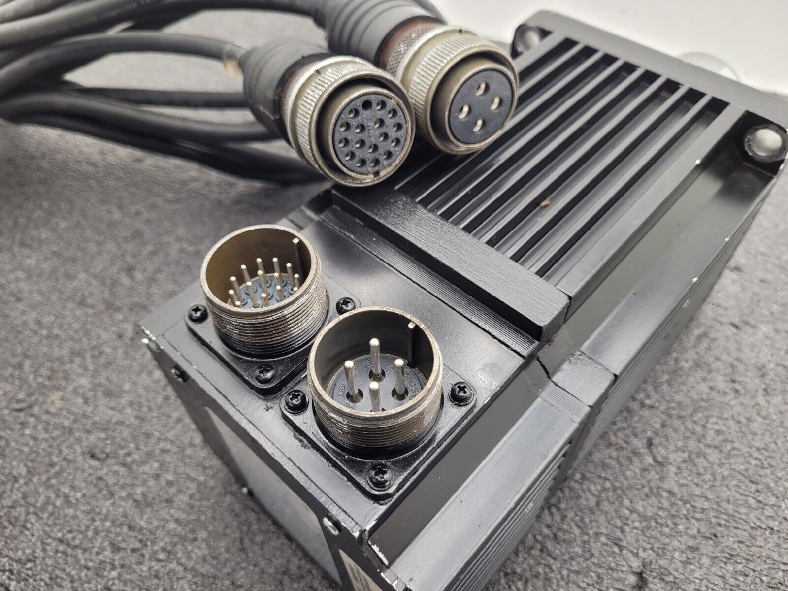 Allen Bradley Elwood Rockwell Servo Motor 999-001-0130 H-4030-P-H00AA-AA Unit A