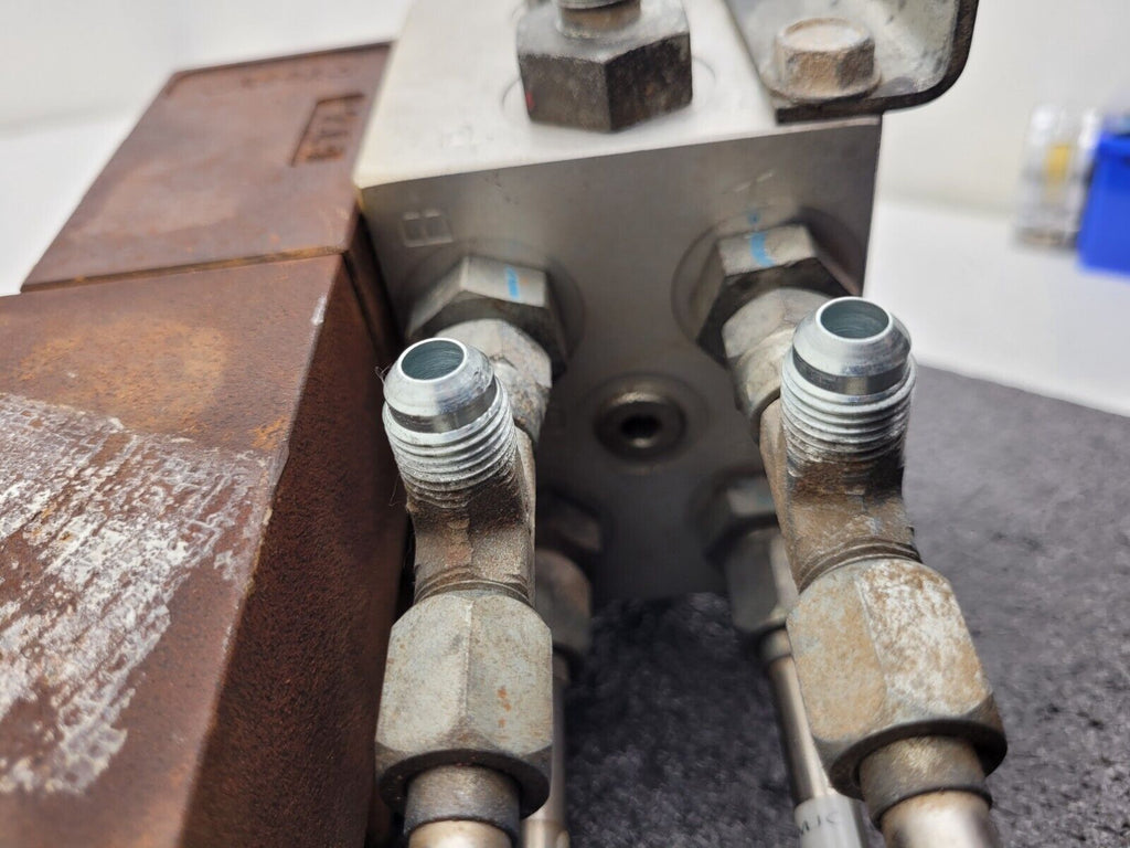 PARKER Hydraulic Proportional ISO Valve D1FHE80HCNEK0030X6114 12VDC + Override E