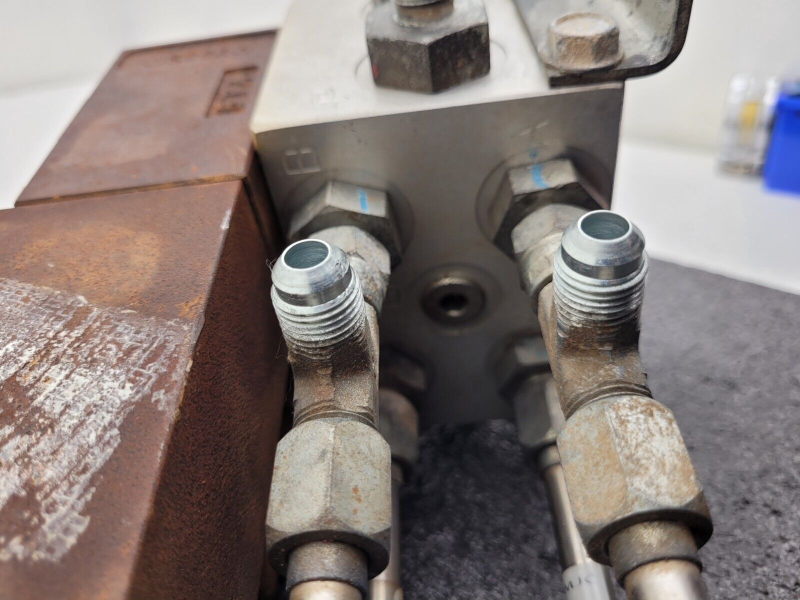PARKER Hydraulic Proportional ISO Valve D1FHE80HCNEK0030X6114 12VDC + Override E