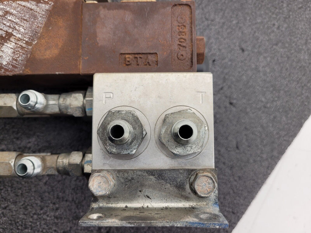 PARKER Hydraulic Proportional ISO Valve D1FHE80HCNEK0030X6114 12VDC + Override E