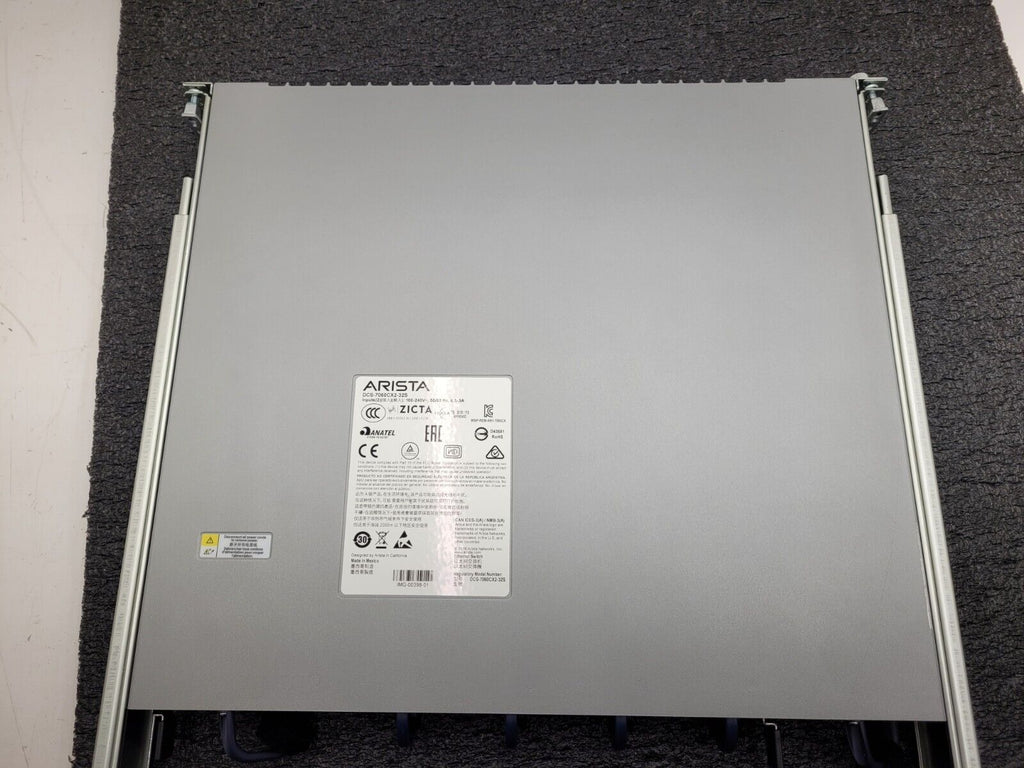 ARISTA DCS-7060CX2-32S 7060X2 32x100GbE QSFP & 2xSFP+ switch R-to-F Airflow