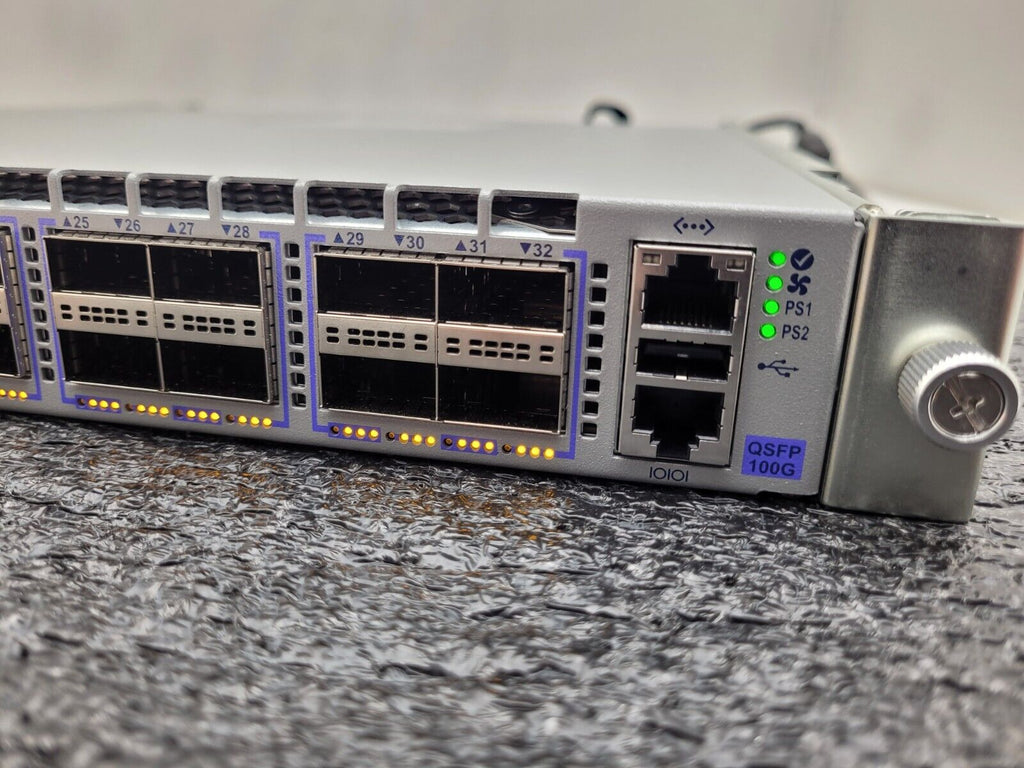 ARISTA DCS-7060CX2-32S 7060X2 32x100GbE QSFP & 2xSFP+ switch R-to-F Airflow