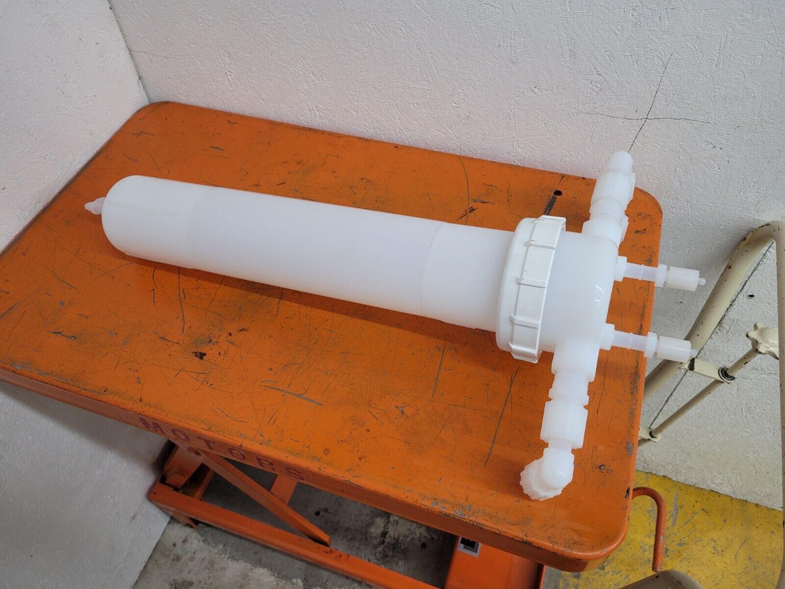 Millipore 37986 High Purity Filter Housing with Drain 24" Height