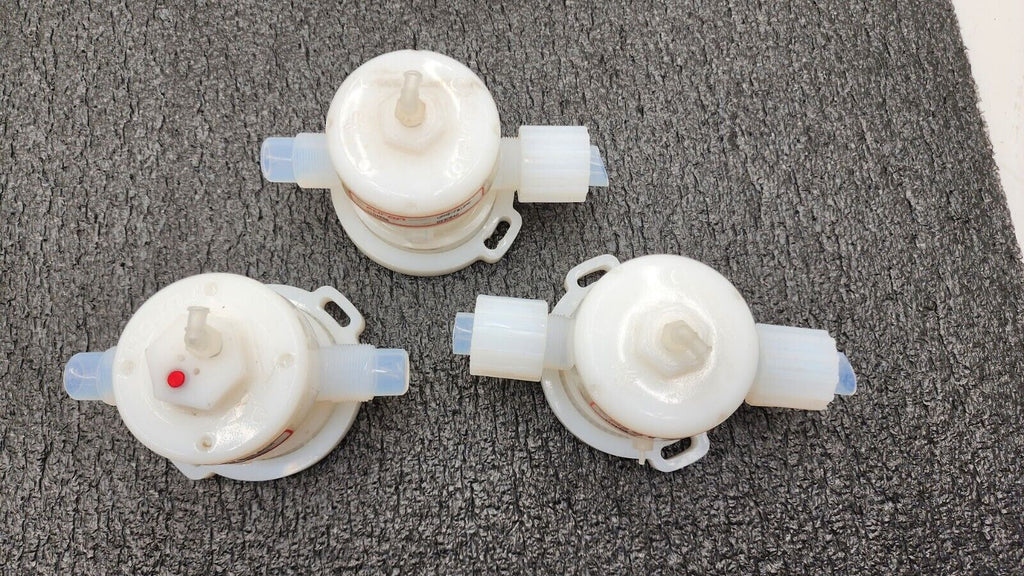 Lot of 3x Furon Pneumatic High Purity Valve UPM2-F812NC-VI 1108537, 2x 1104556