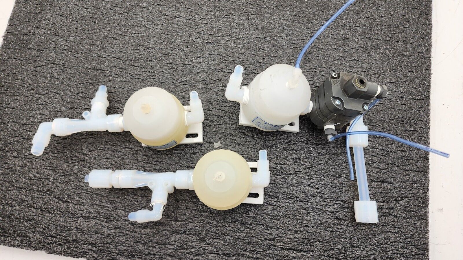 Lot of 2x Plast-O-Matic X1108-PP Pneumatic Diaphragm Valve 1/2in Npt